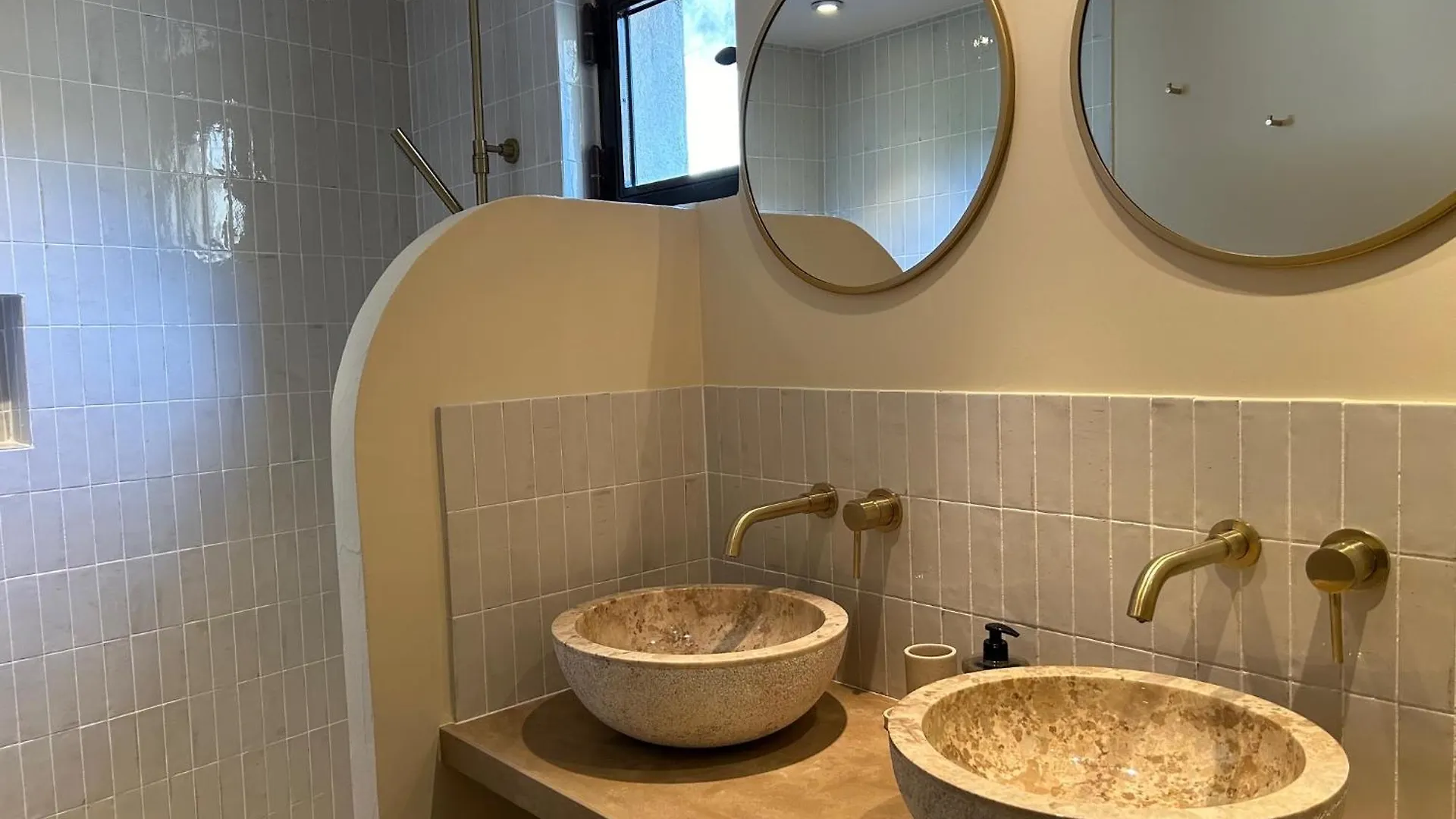 18 Nostra - Une Maison De Charme Dans Le Centre Historique Saint-Remy-de-Provence